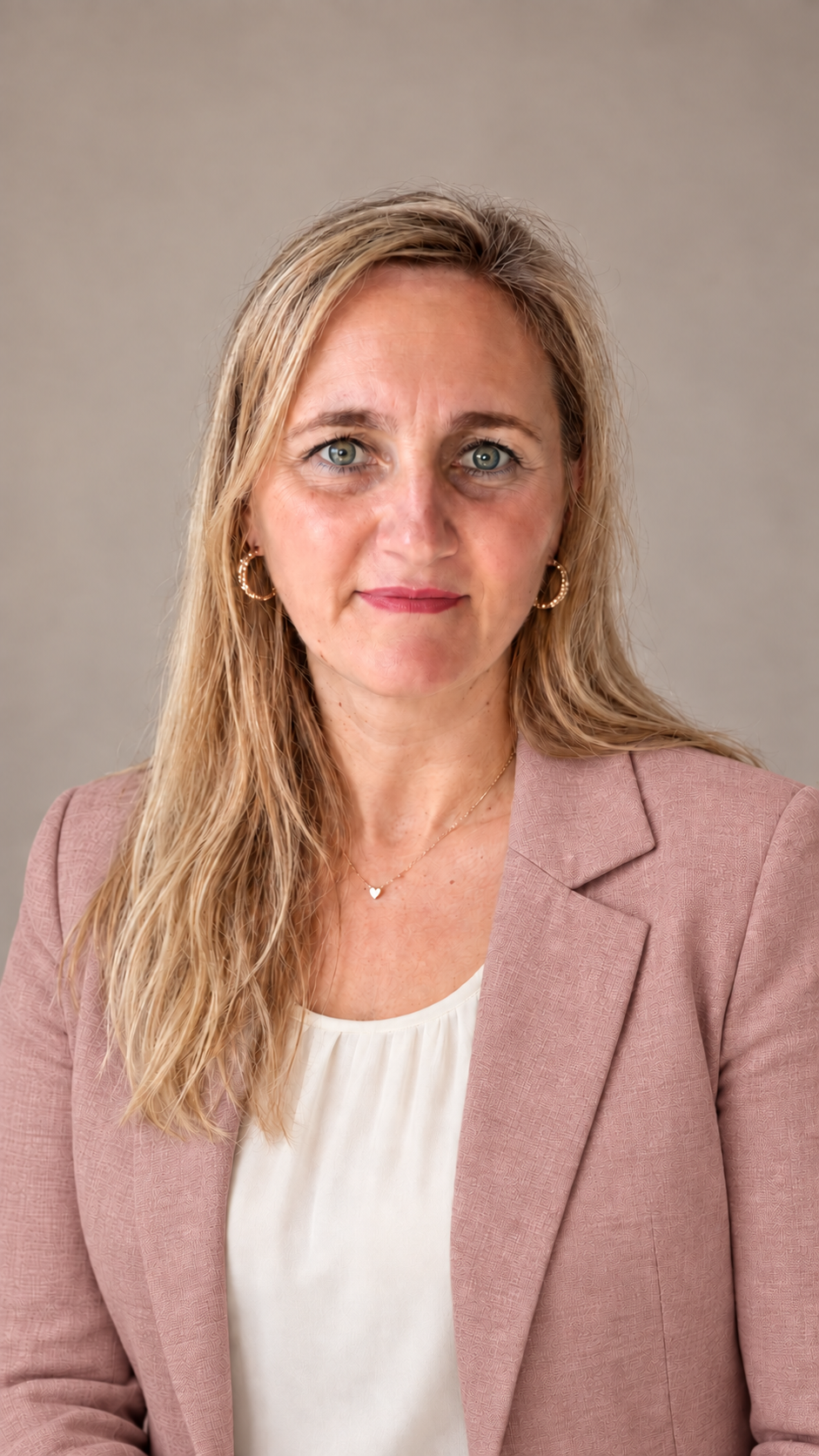 M. Carmen Cabello León, Psicóloga General Sanitaria